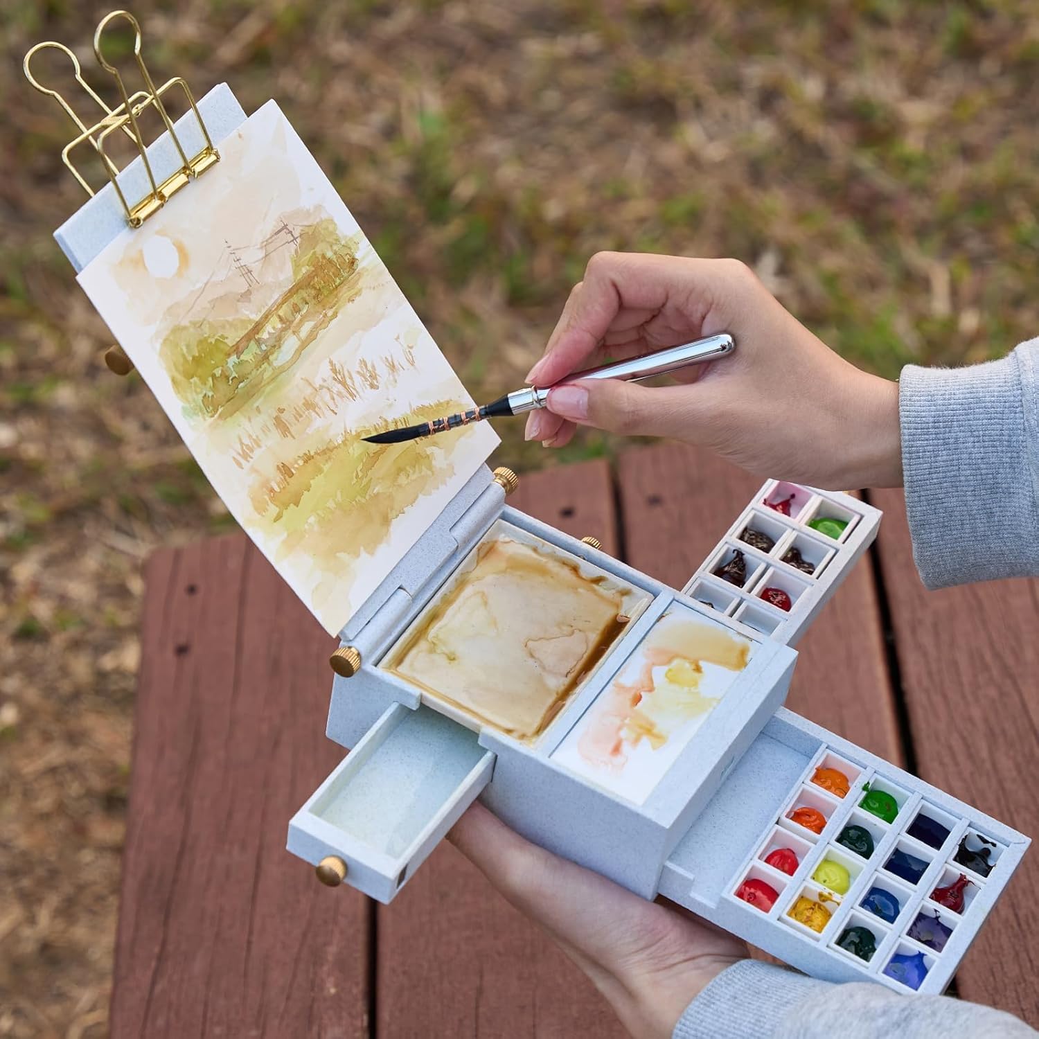 LIGHTWISH Plein Air Watercolor Kit – 24 Empty Pans